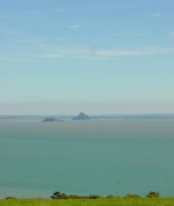 Maison Vue Sur Le Mont Saint Michel Et Sa Baie Champeaux Exterior foto